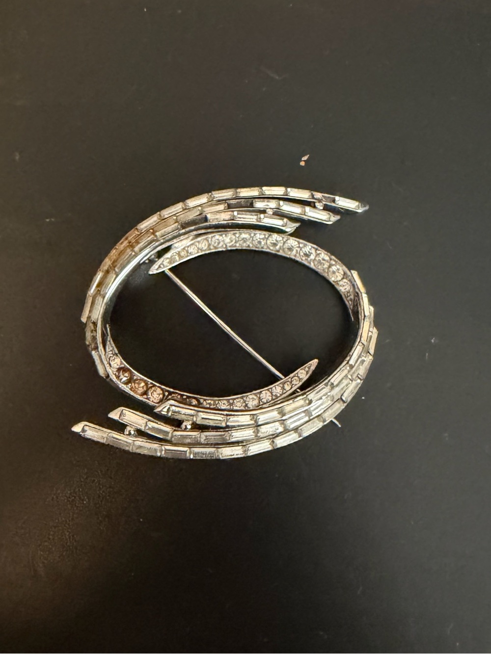Vintage 1950s rhodium-plated brooch